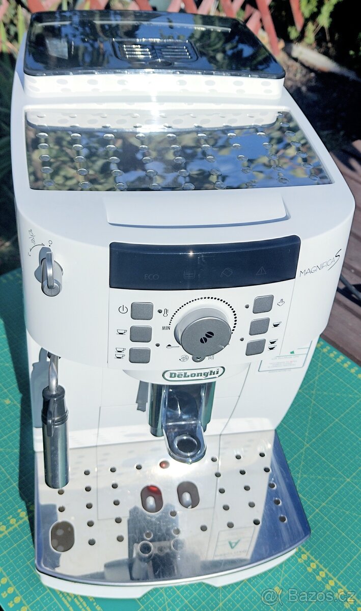 De'Longhi Magnifica S – jenom 3 měsíce v provozu +50% sleva - 4