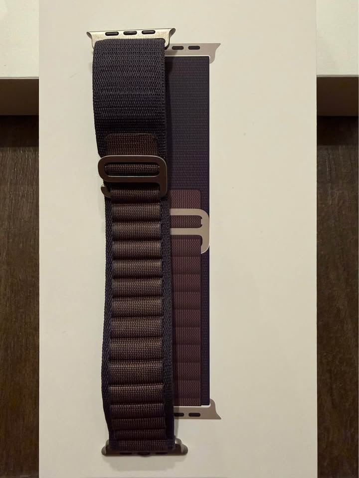 Apple Watch Ultra 2 49mm GPS Titanium - 4