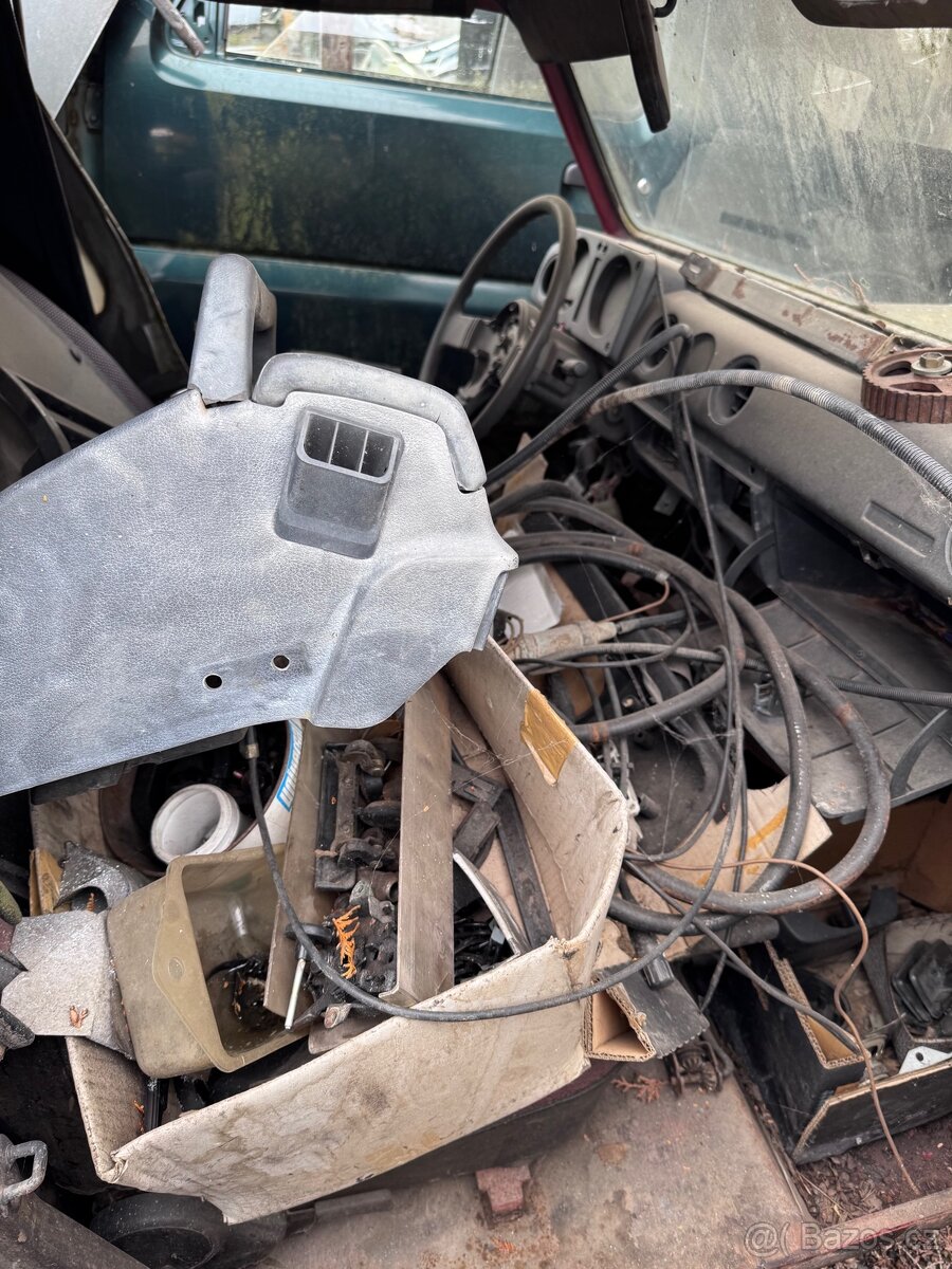 Suzuki Samurai - DÍLY - 4