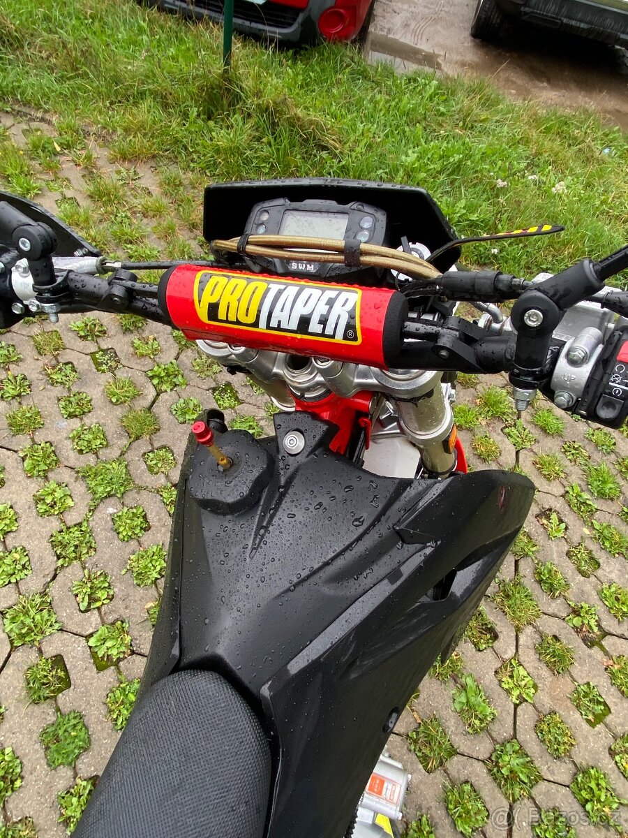 Swm rs 125r