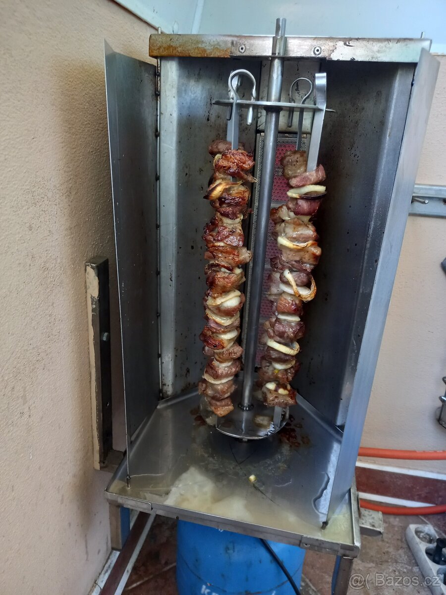 Plynovy gril na gyros. - 4
