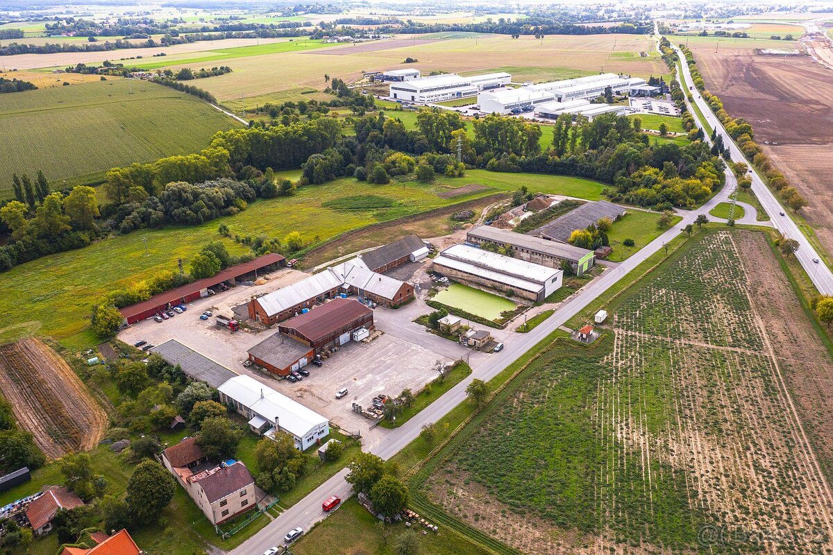 Pronájem komerčního pozemku Zámrsk - 4