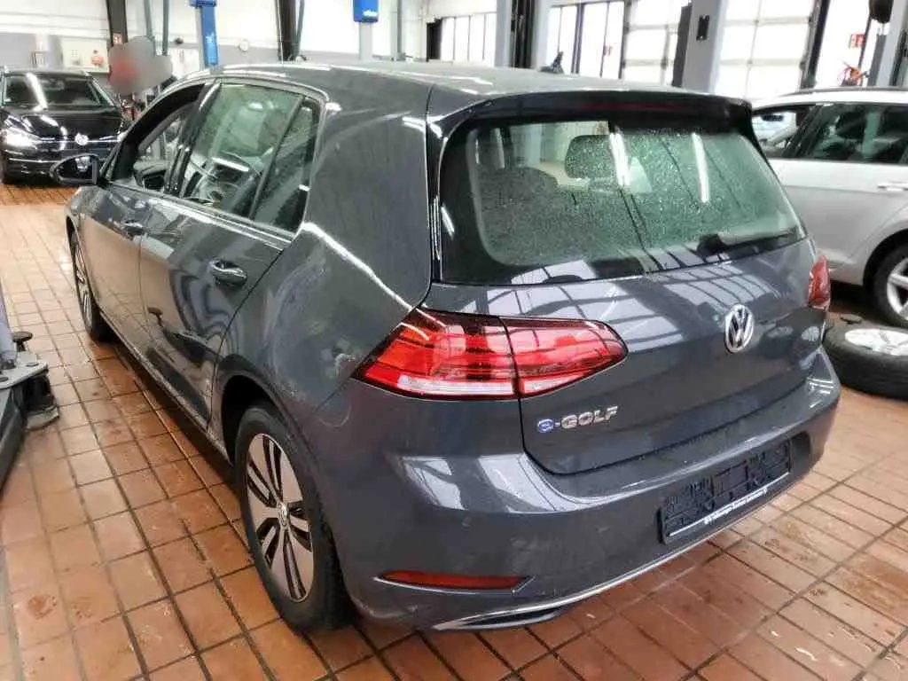 Volkswagen E-golf 100kw model 2021,baterie 36kwh,220km - 4