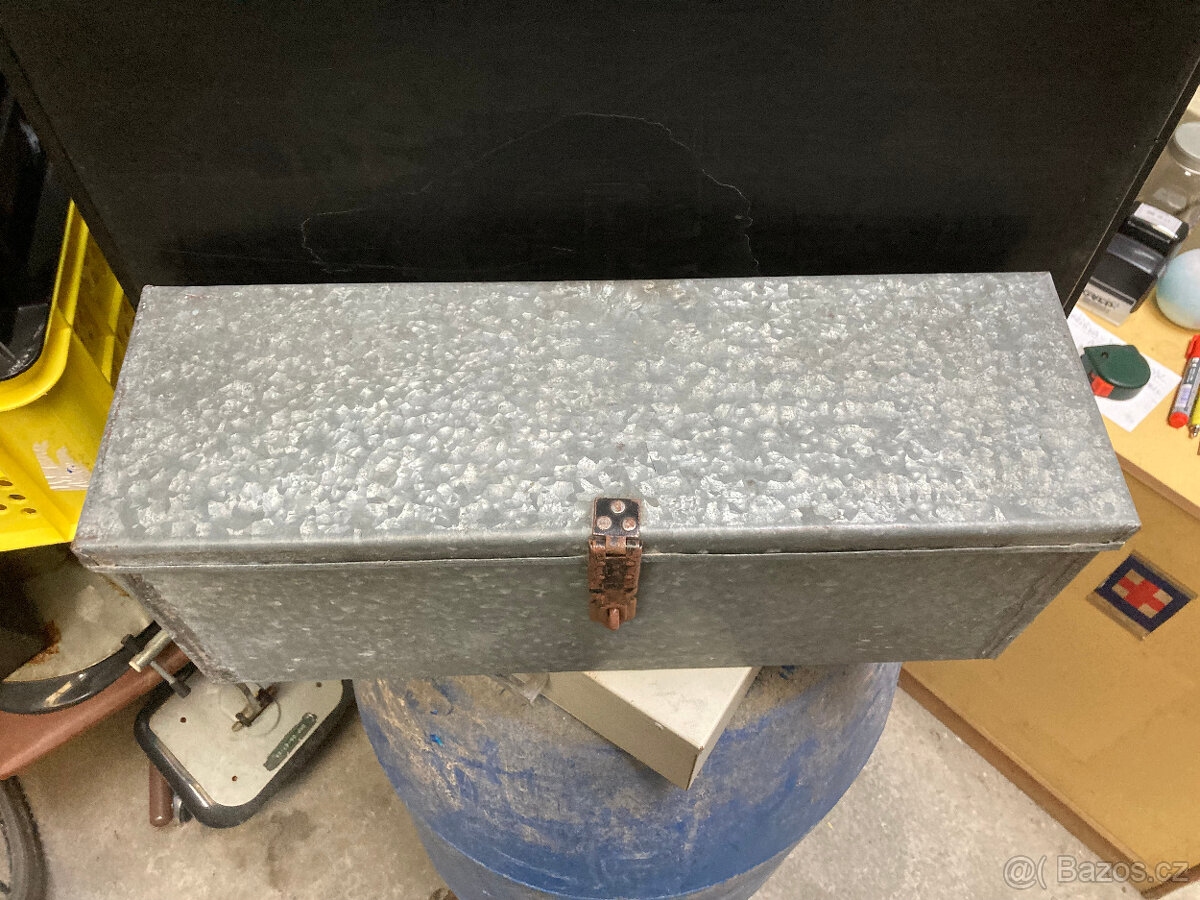 Box plechový, pokladnička, schránka kovová 500 kč - 4