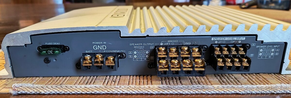 vysoce kvalitní HIFI souprava do auta - 4