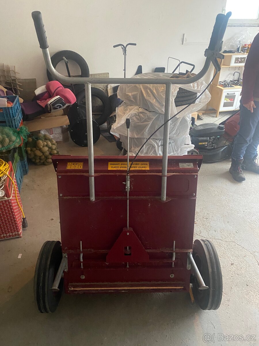 Posypový vozík na kompostu - 4