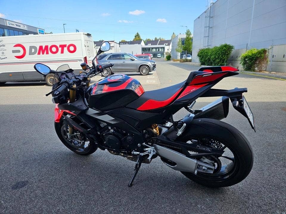 Aprilia Tuono V4 Factory E5+ (2025) – Stav nové, DPH, ČR pův - 4