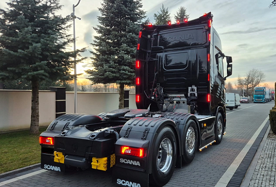 Scania S770 6x2 - tahač návěsů - 4