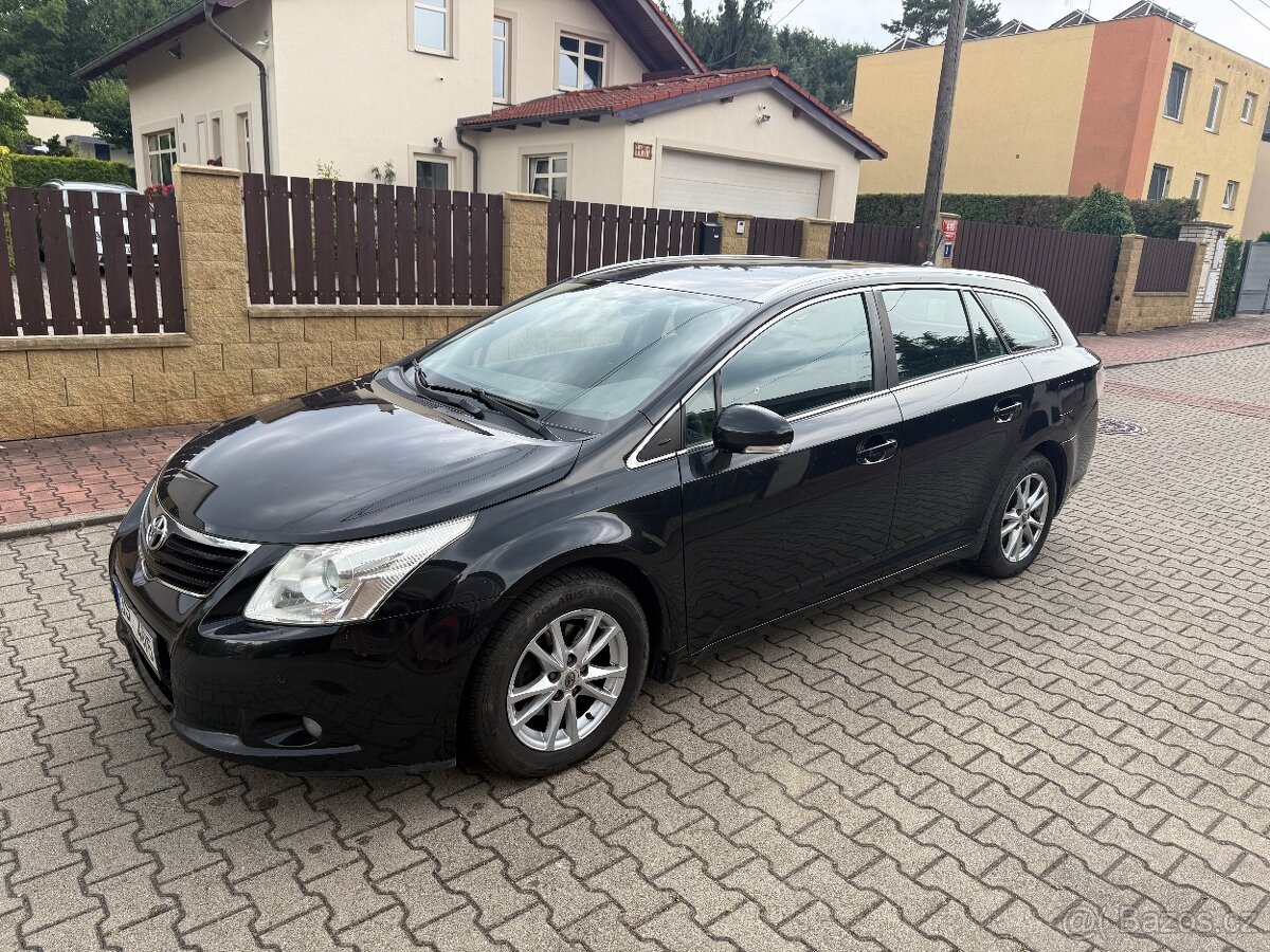Toyota Avensis combi 2.0D4-D 93kw/2011/NAVI/Klima - 4