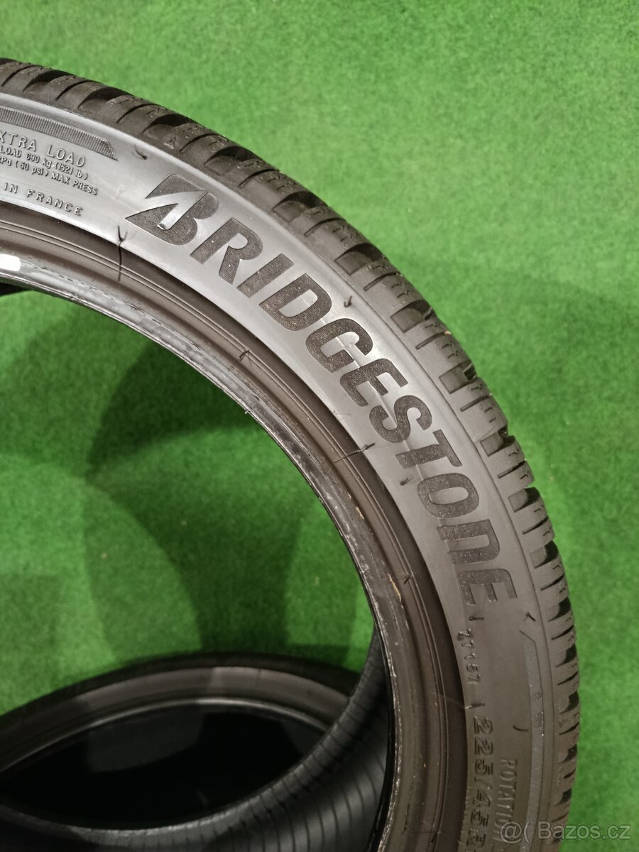 4ks zimni 225/45/18 Bridgestone - 4