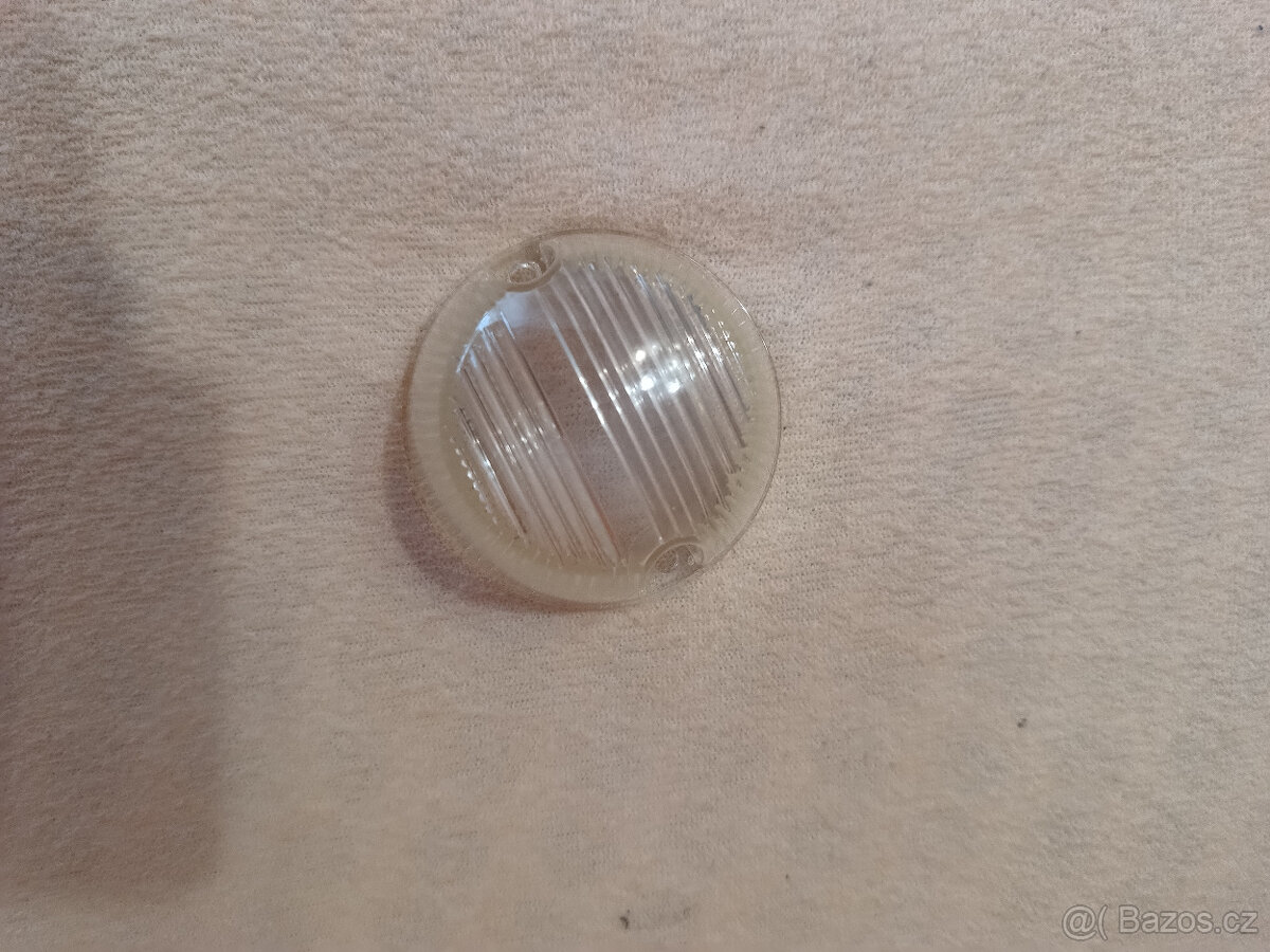 Moskvič 408 - kryty zadních světel - 4