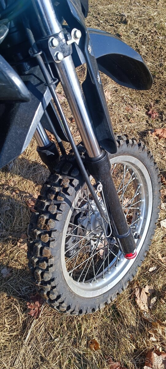 Suzuki dr 125 SM - 4