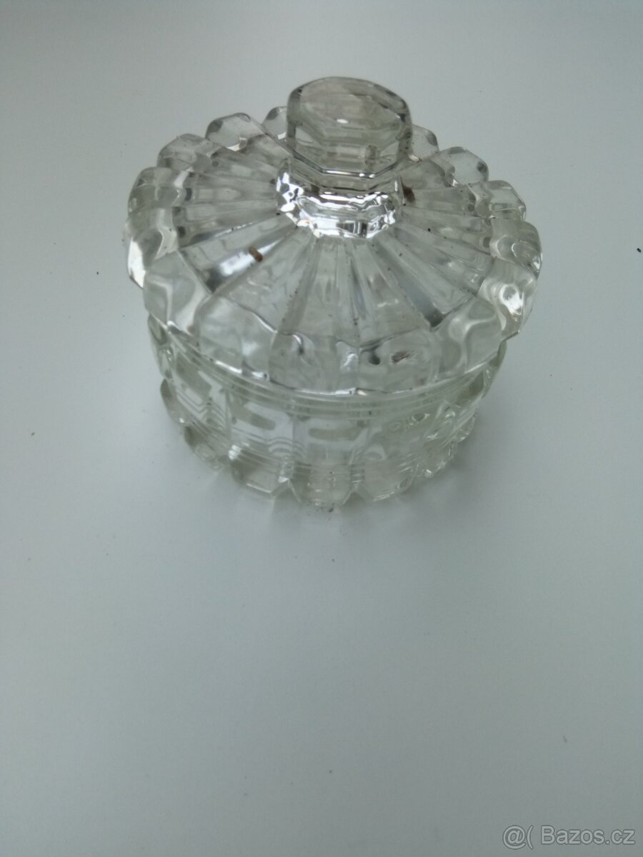 LEVNĚ - Různé broušené sklo - 4