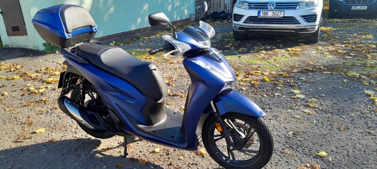 Skútr Honda SH 150i - 4