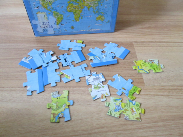 PUZZLE - mapa světa v Agličtině- 250ks - 4