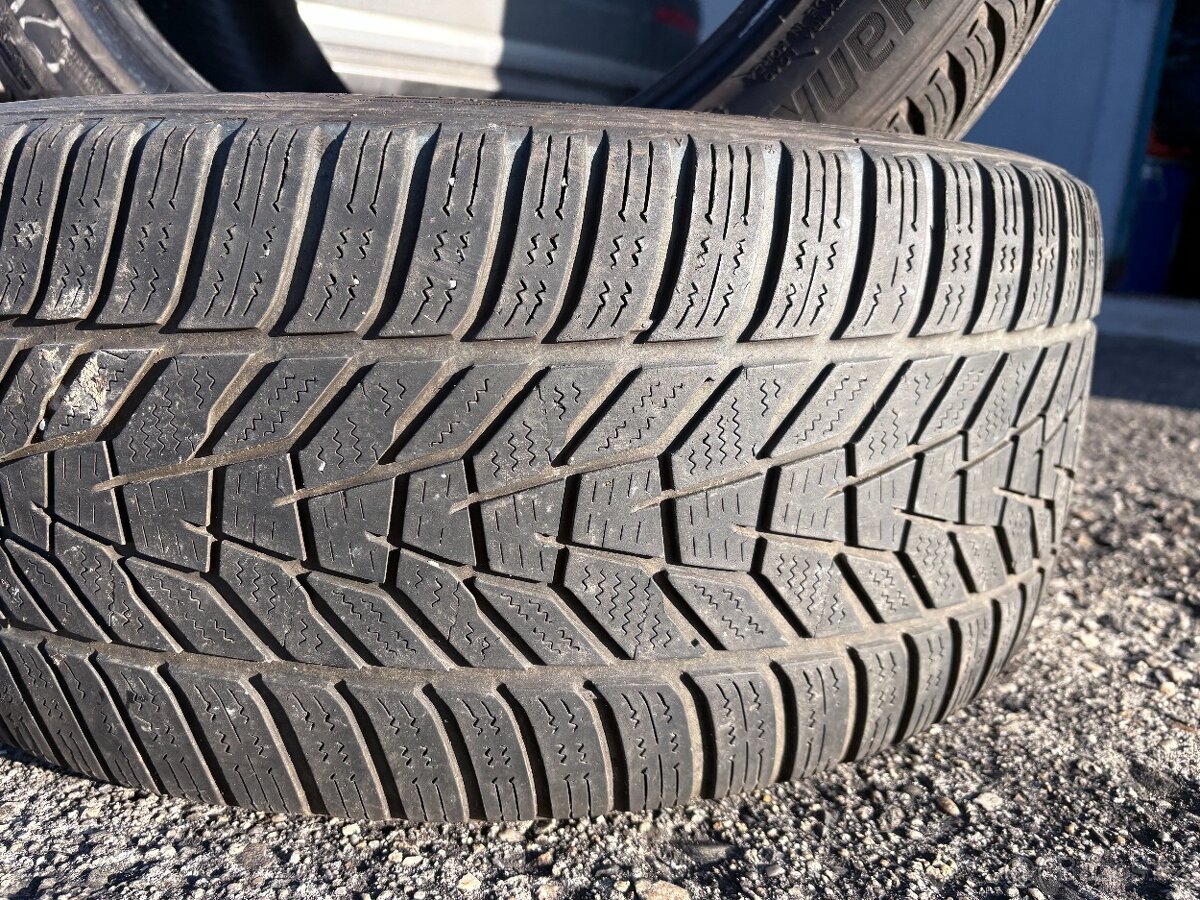 2x zimní pneu Hankook 245/40 R18 - 4