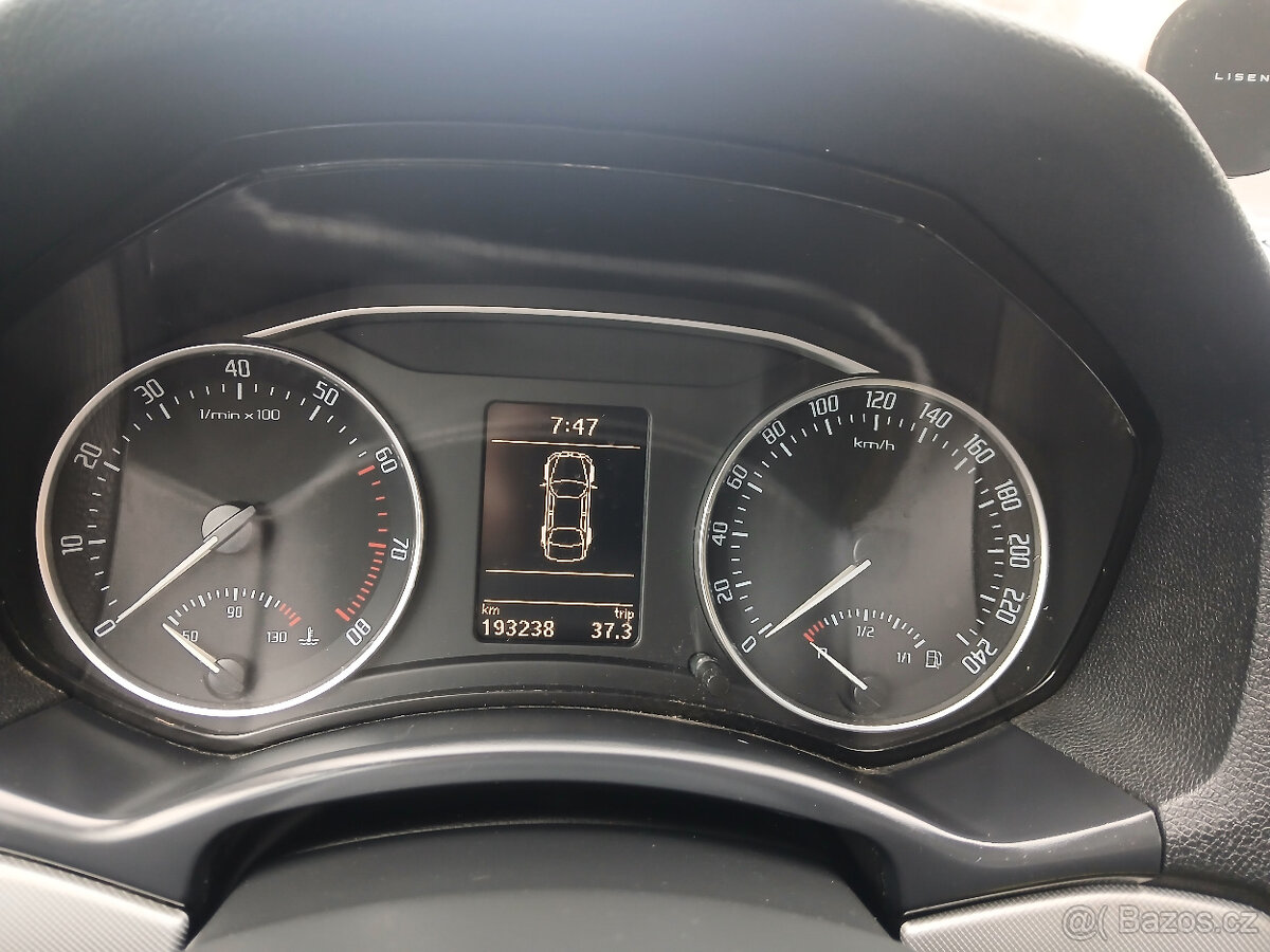 Škoda Octavia Com 1.4 TSI Elegance - 4