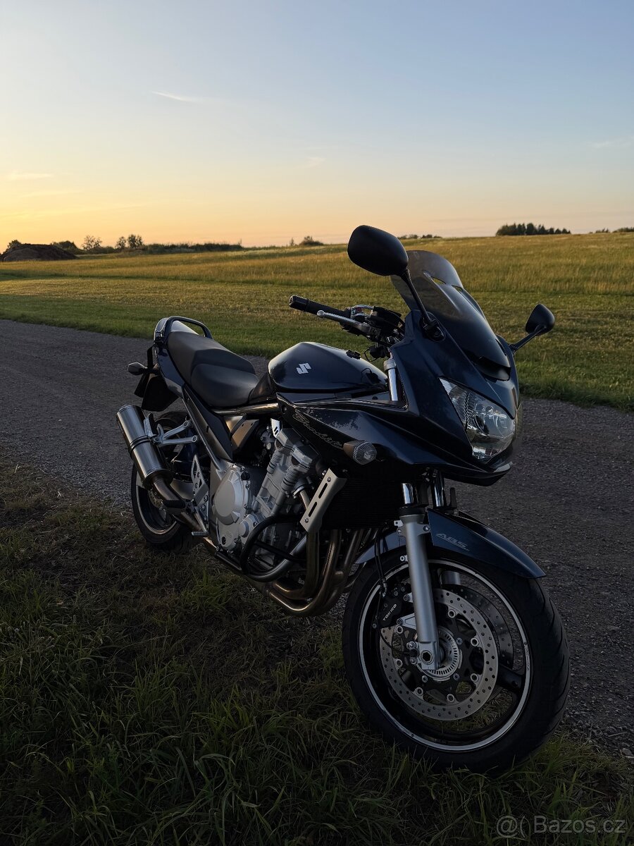 Suzuki GSF 650 SA - 4