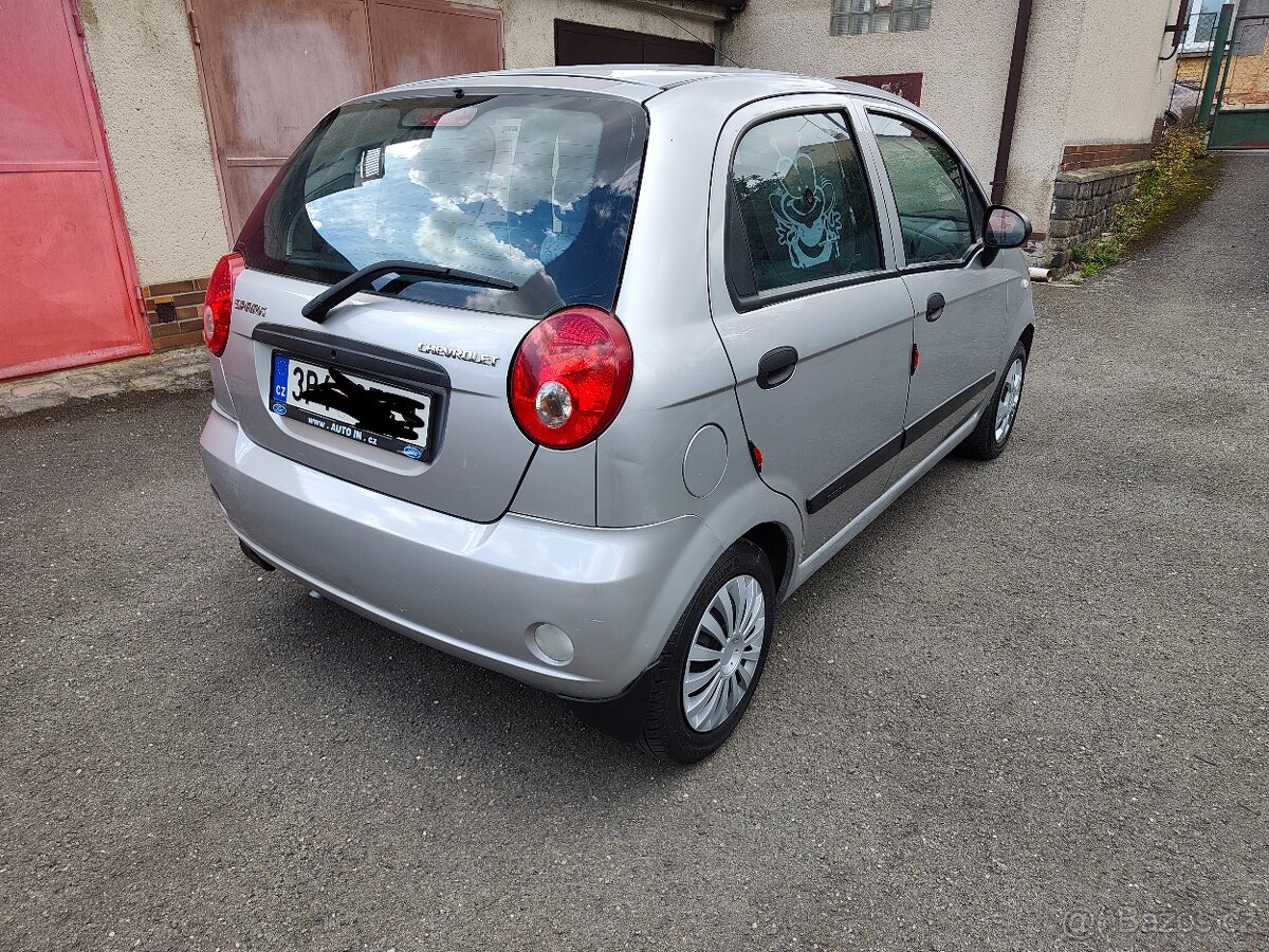 Chevrolet spark - 4