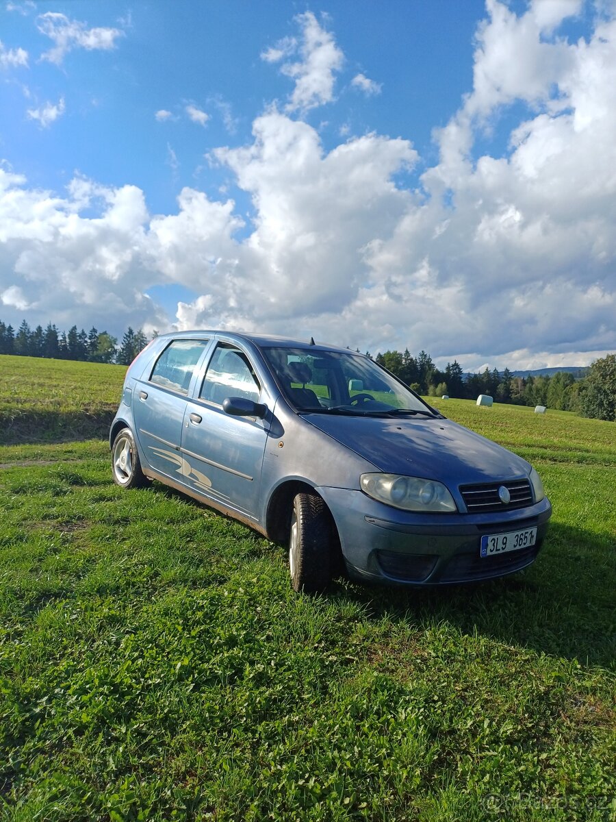 Fiat Punto 1.1 benzín, r. 2004 - 4