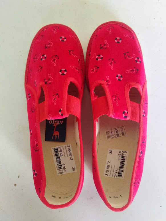 Dětské bačkory - nové - od BAŤI č. 38 - 4