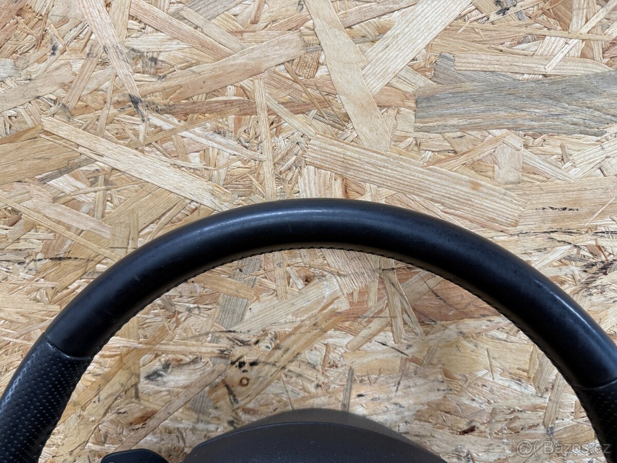 KOMPLETNÍ KOŽENÝ VOLANT S PÁDLY AUDI Q7 4L - 4