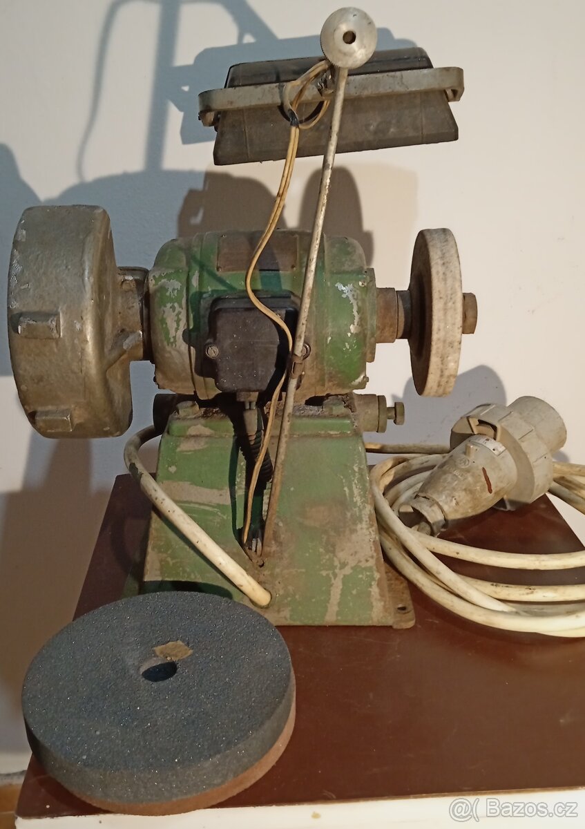 Bruska dvoukotoučová 150mm - 4