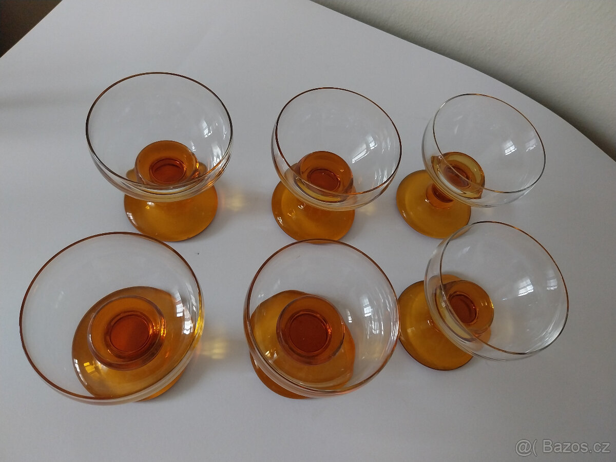 Sada sklenic na likéry, 60/70tá léta - 4
