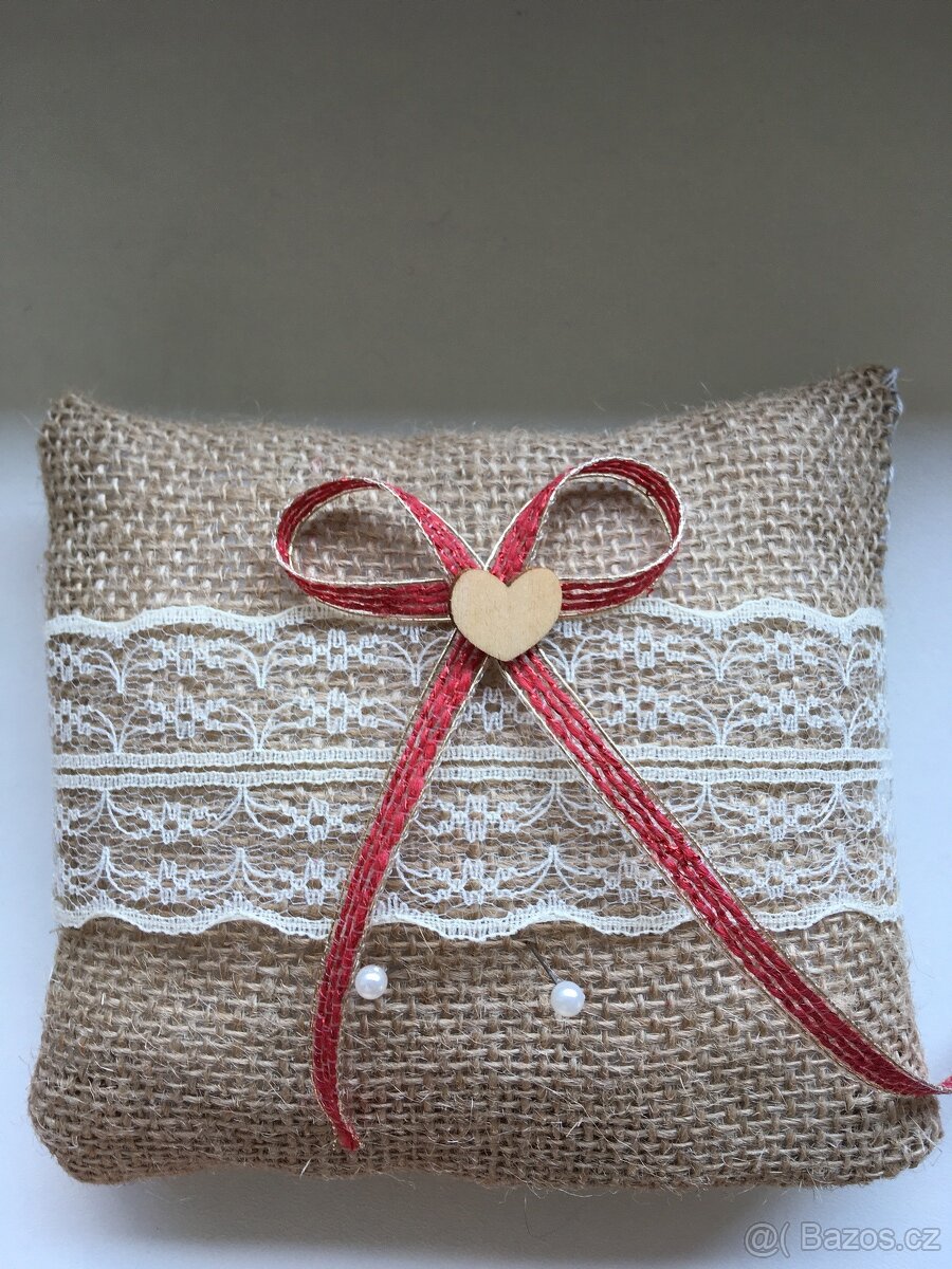 Polštářky na snubní prstýnky - 4