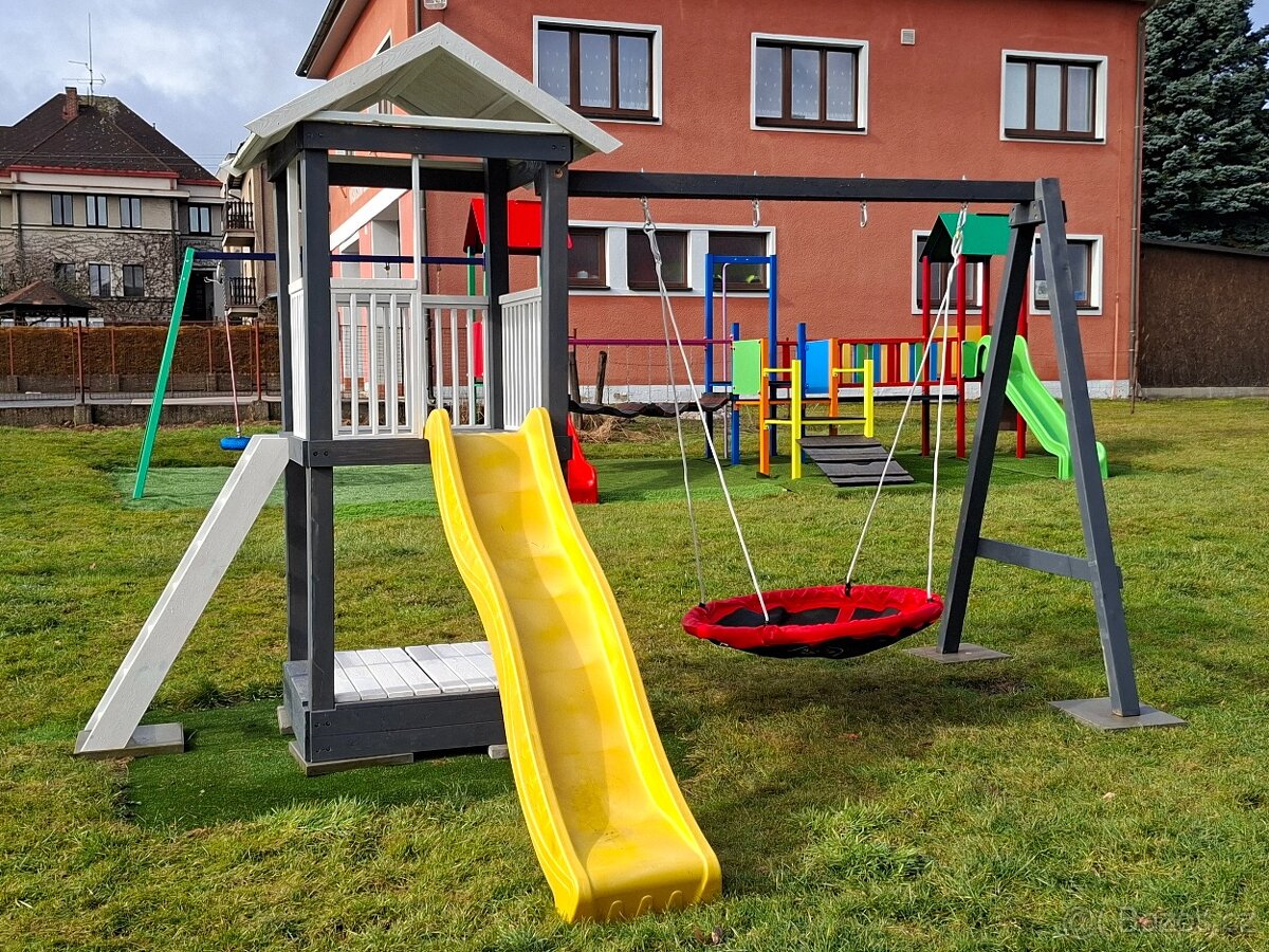 DĚTSKÉ HŘIŠTĚ KOMPLETNÍ - 4