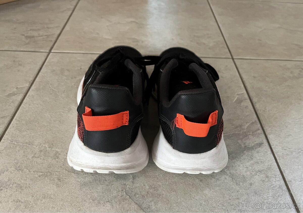 Lehké tenisky Adidas vel. 36 2/3 - 4