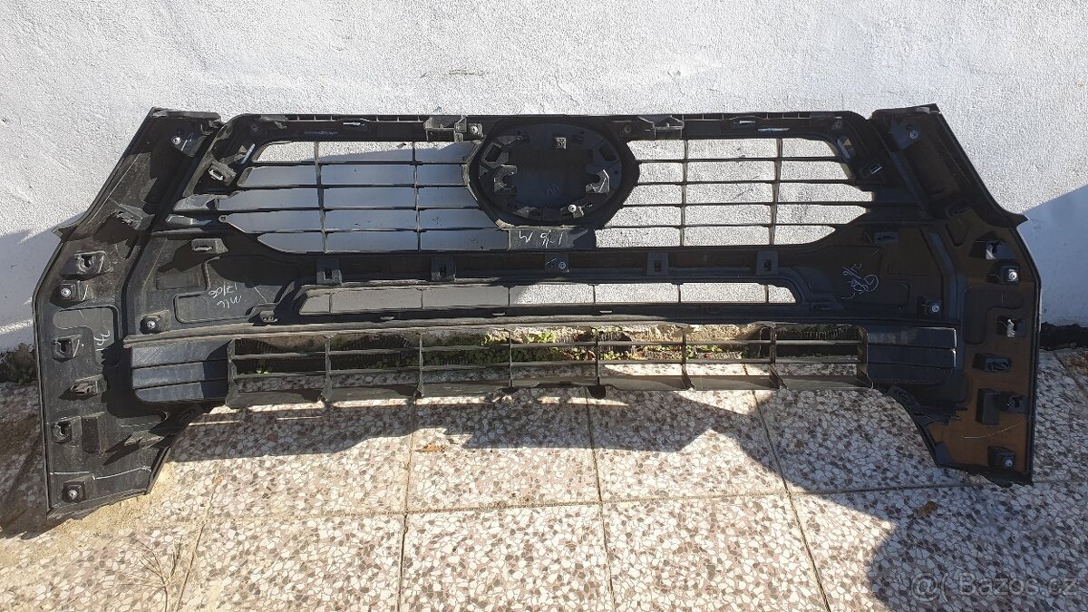 TOYOTA HILUX INVINCIBLE - maska - 4