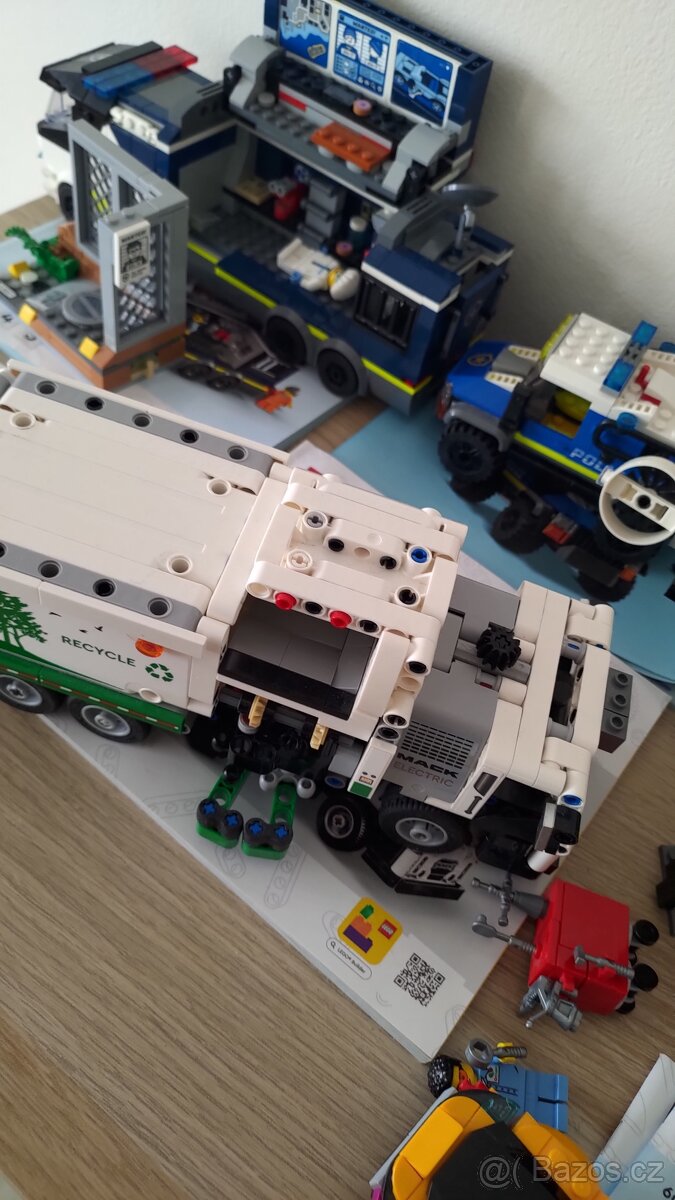 LEGO City & Technic – 6+ setů včetně návodů - 4