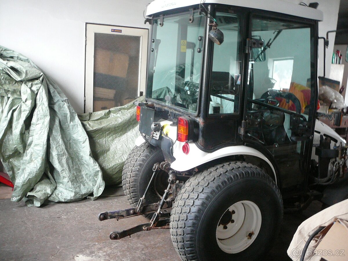Malotraktor, čelní nakladač - 4