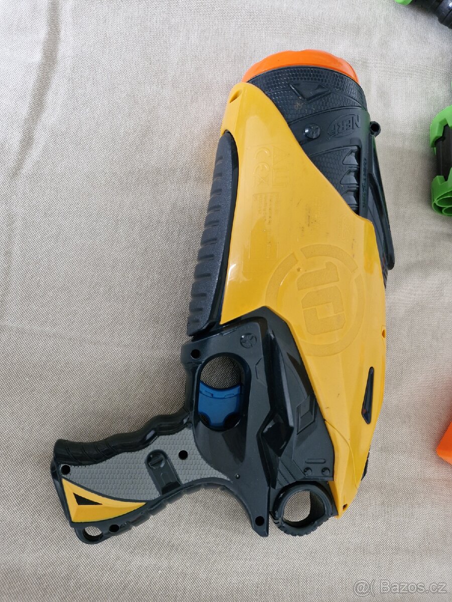 Pistole Nerf a naboje - 4