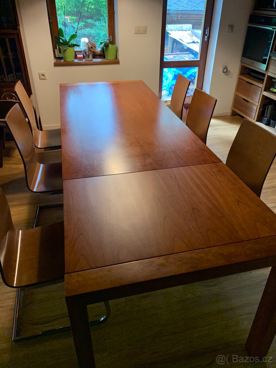 Masívní stůl rozkládací se šesti židlemi - 4