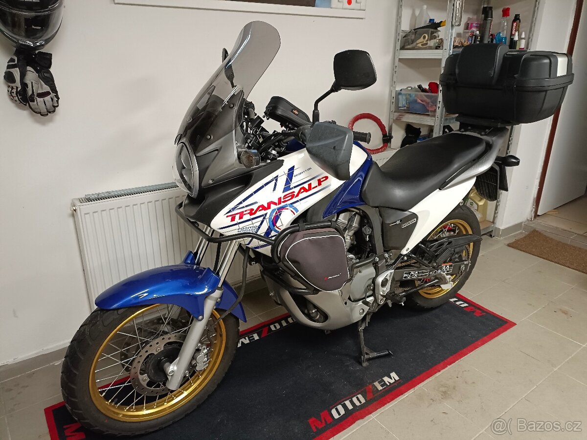 Honda Transalp 700 - 4