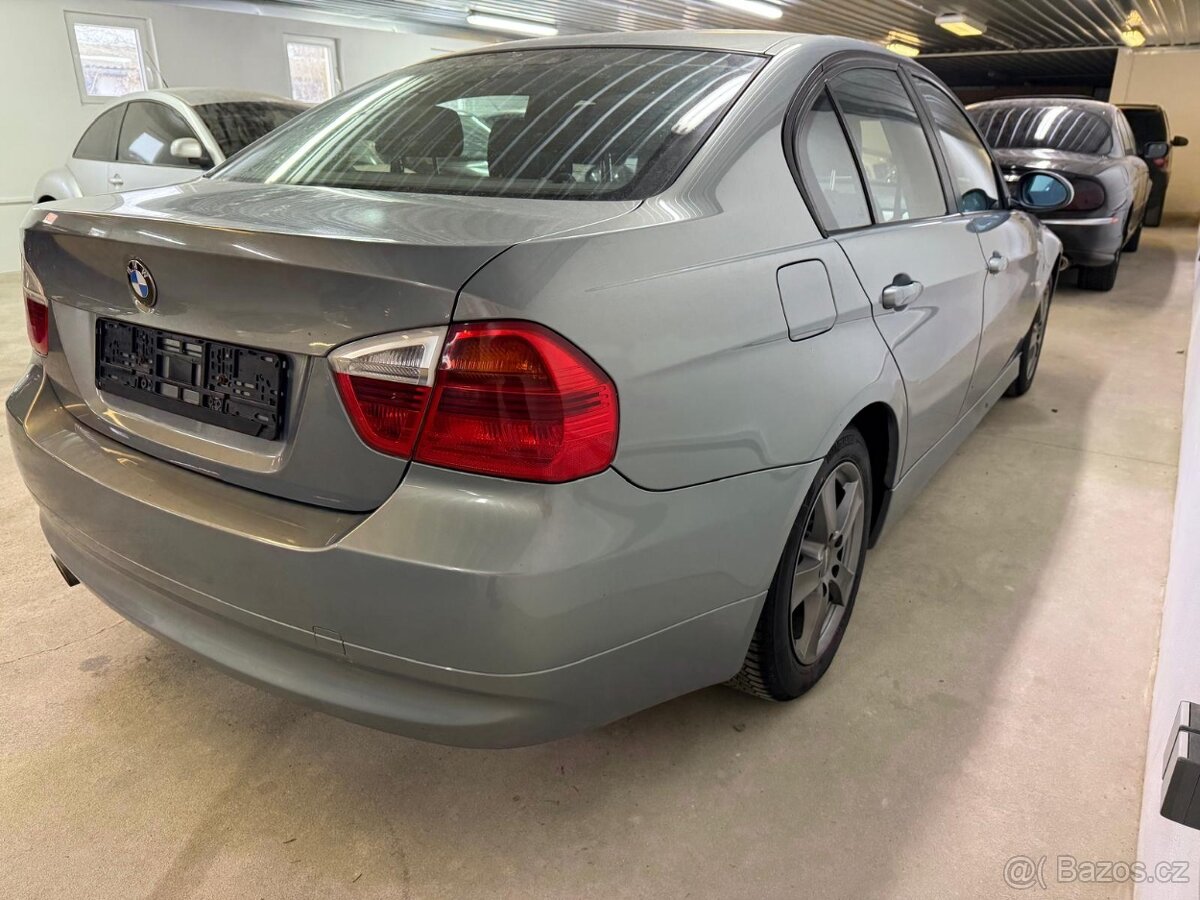 BMW 316i E90 - 4
