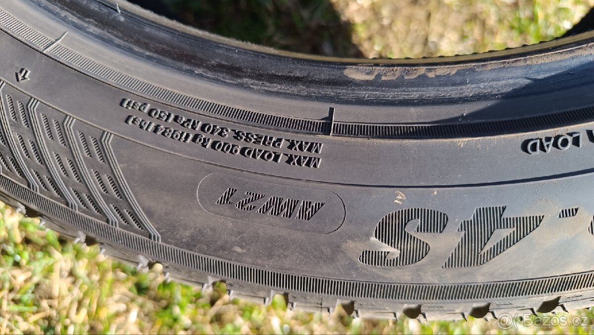 Pneu Yokohama 255/45 R19 - 4