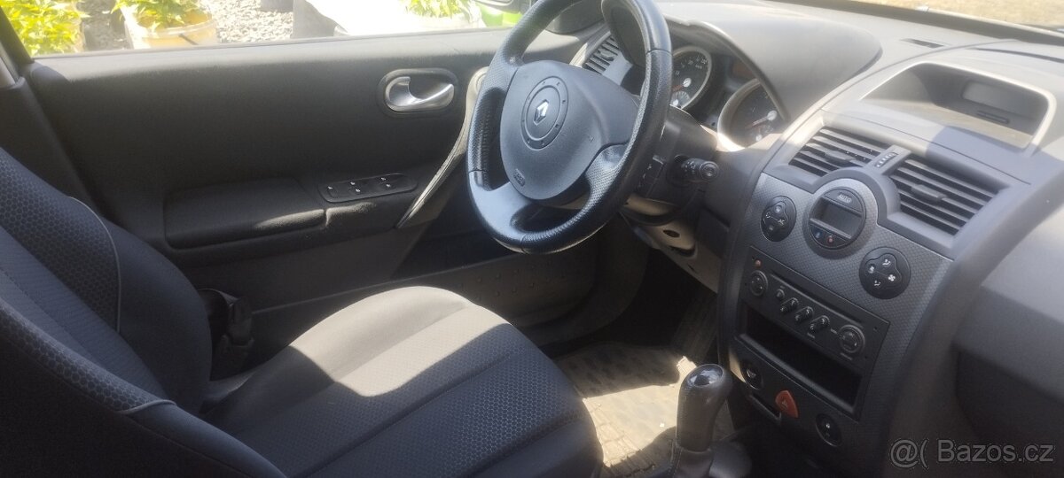 Renault Megane II 1,6 16V rok 2005 nové v ČR - 4