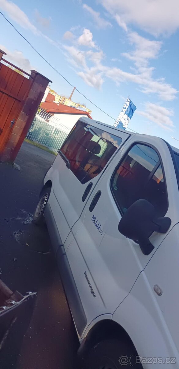 Prodám díly z Renault Trafic - 4