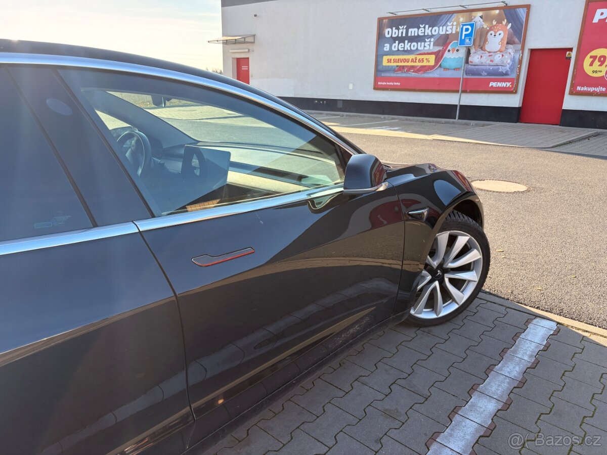 Tesla model 3, 2019 - 4