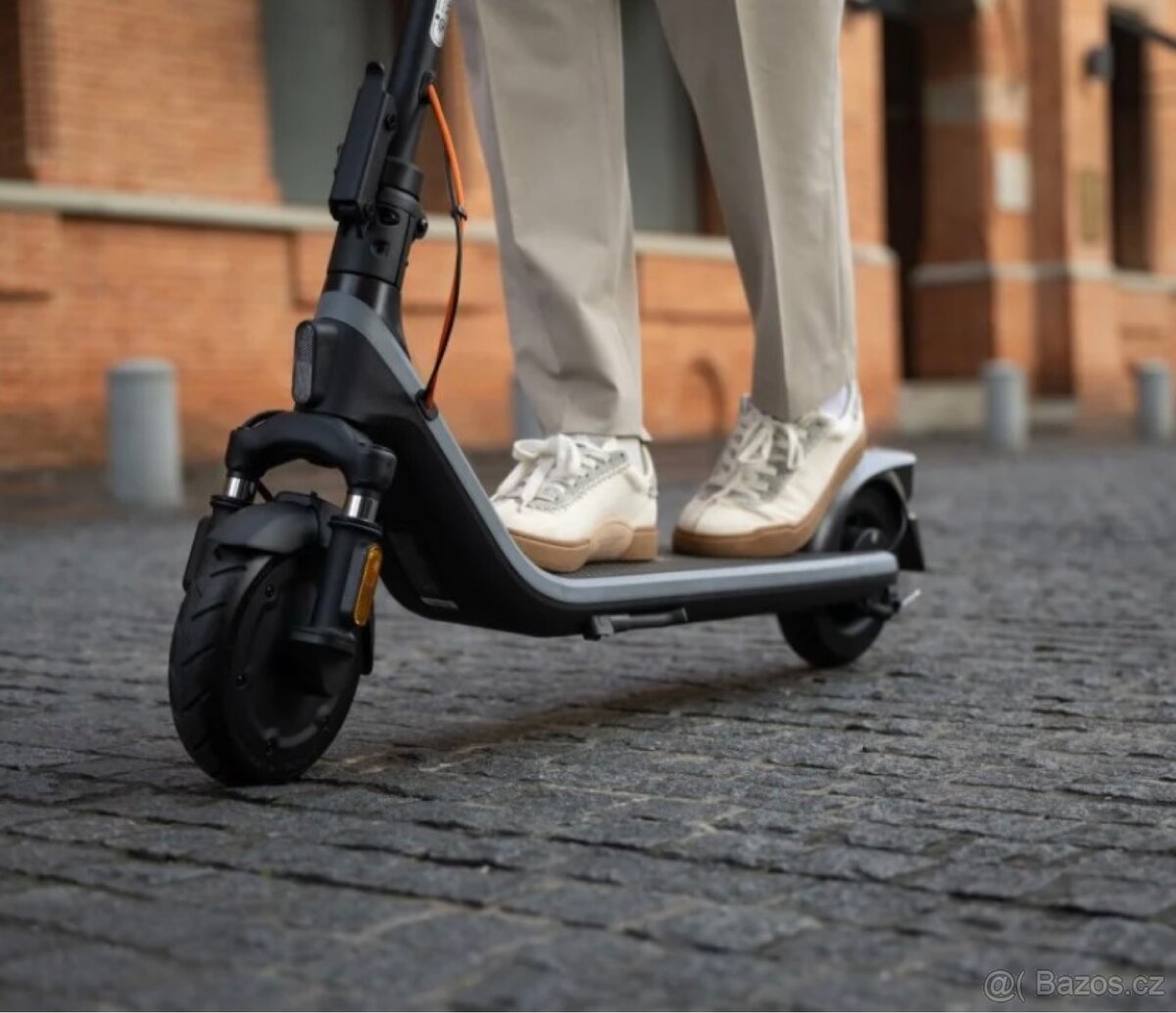 Elektrokoloběžka Segway E2 Plus 500W– Nepoužitá - 4