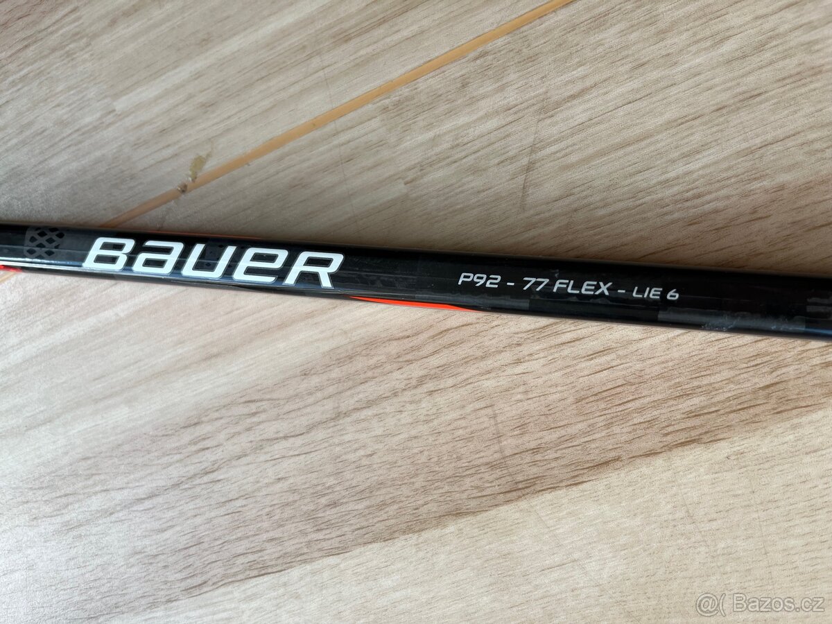 Nová Hokejka Bauer Vapor FLYLITE, 77 Flex, Zahnutí P92, Levá - 4