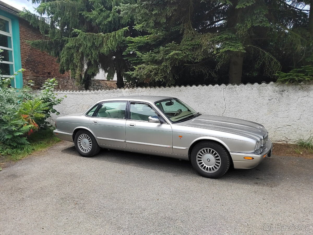 Jaguar XJ8, uloženka, nikdy nejeto v soli - 4