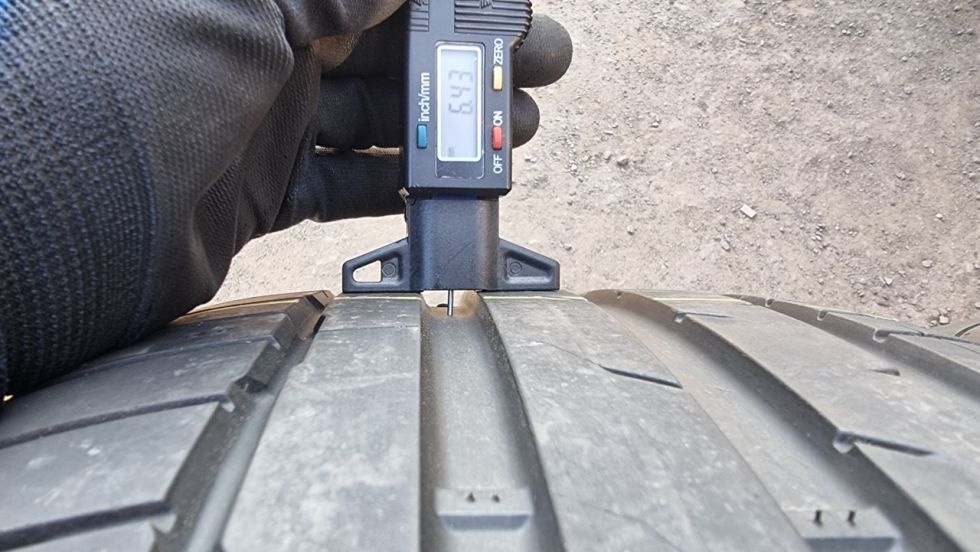 Letní pneu 255/50/19 Hankook - 4