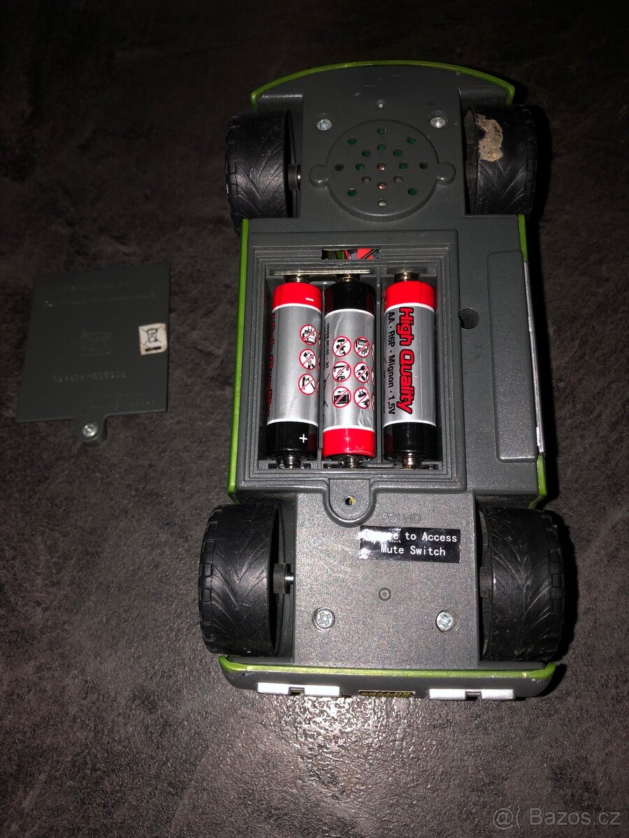 2x Auto - vydávající střelbu,zvuky,blikající - 4