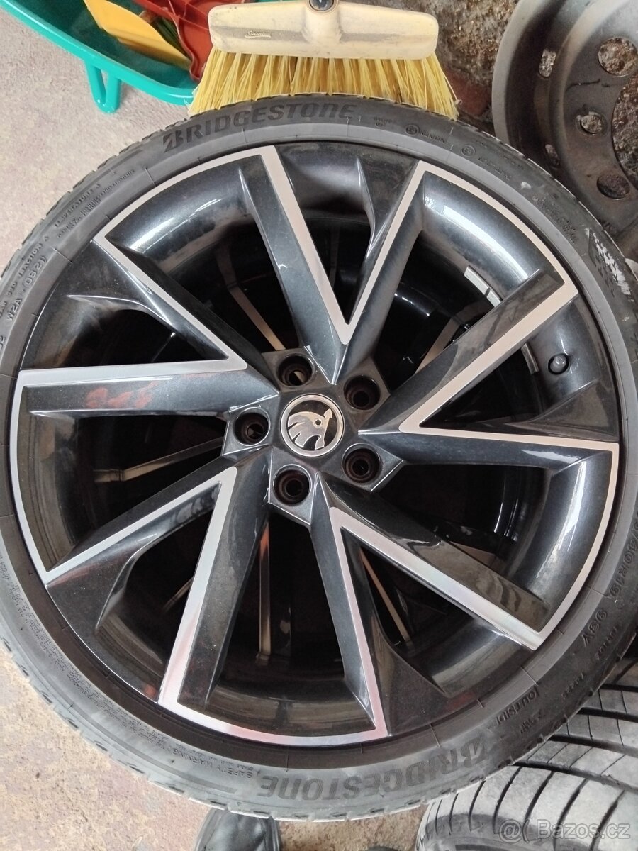 Elektrony plus pneu - 4