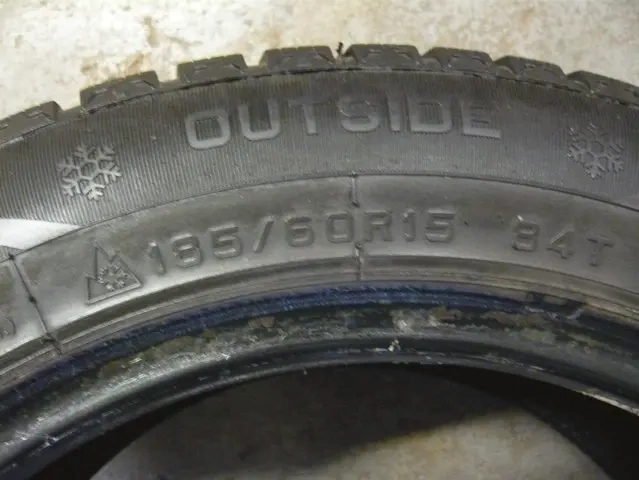 Pneu 185/60/15, 185-60-15, 185 60 15 . - - - 4