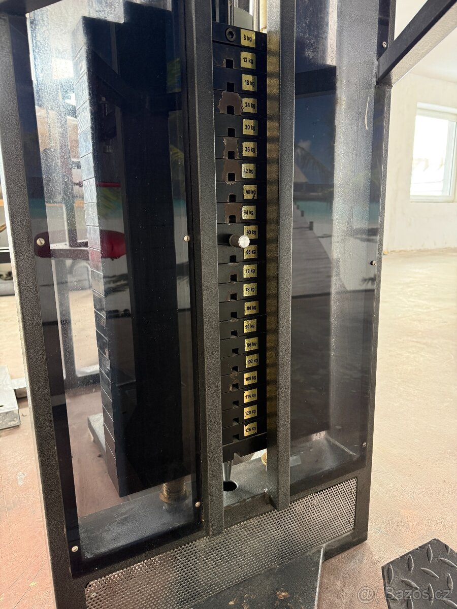 Posilovací věž - 4